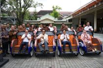 KAI Salurkan Bantuan CSR Becak Listrik kepada Pemerintah Daerah DIY Dukung Ekosistem Transportasi yang Ramah Lingkungan