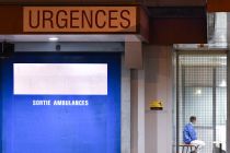 Lilin dan karangan bunga warnai duka korban kebakaran Crans-Montana