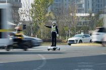 \"RoboCop\" berbasis AI ambil alih tugas lalu lintas di kota-kota China