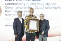 Direktur Utama PT Dahana Hary Irmawan Raih The Best CEO 2025