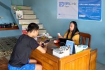 Dedikasi Rumiatun, BRILink Agen di Grobogan yang sigap layani warga desa di garis depan