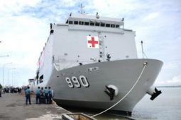 Kapal rumah sakit KRI dr Suharso-990 siap bergerak ke Lombok