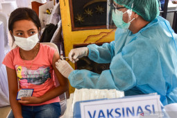 Orang tua di Ambon wajib dampingi anak vaksinasi, begini penjelasannya