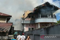 Polisi: korsleting penyebab rumah pensiunan TNI di Ambon terbakar
