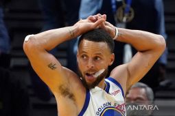 Curry bilang Warriors petik pelajaran dari kuarter keempat Gim 1 final NBA saat kalah dari Celtics