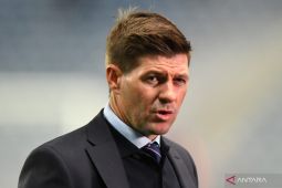 Steven Gerrard sarankan Salah tarik pernyataan soal Liverpool