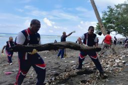 KSOP Ternate ajak masyarakat jaga lingkungan pantai wisata