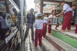 Distribusi nasi gemuk SPPG Polda Jambi