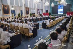 Pembahasan penanganan bencana dalam Sidang Kabinet Paripurna