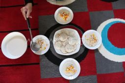 Tradisi memasak kue tradisional apam Aceh