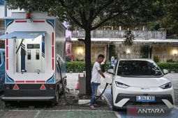Indonesia to roll out EV incentives in June to curb fuel imports