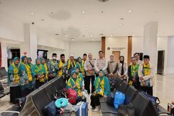 Ministry urges Umrah agencies to help pilgrims stranded by Krakatau