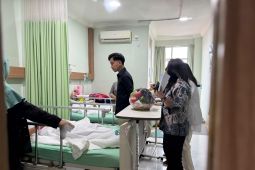 Wapres lepas kepulangan dua siswi diduga korban MBG dari RSCM