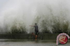 Topan Kalmaegi landa Filipina utara