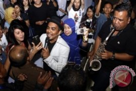 KONSER GLENN FREDLY Page 3 Small