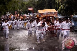 ARAK-ARAKAN CAP GO MEH BITUNG Page 1 Small