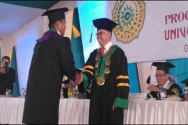 Sidang Terbuka Senat Akademik Dalam Rangka Wisuda XI Universitas Muhammadiyah Riau Page 7 Small