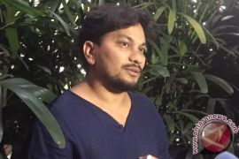 Kemarin, Tompi sebut bengkak wajah Ratna Sarumpaet bekas operasi hingga Instagram gangguan