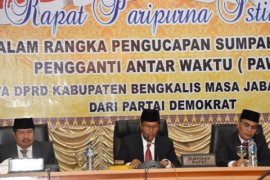 Pengganti Antar Waktu DPRD Bengkalis Page 4 Small