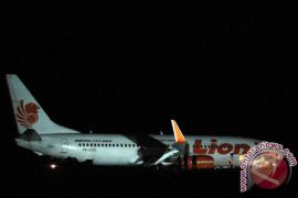 Pesawat Lion Bengkulu-Jakarta tabrak tiang Bandara Fatmawati