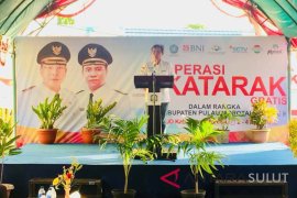 BNI Manado Gelar Operasi Katarak Gratis di Morotai Page 3 Small