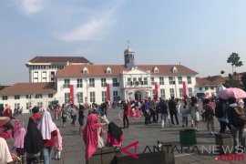 Menjajal WiFi gratis di Kota Tua saat akhir pekan