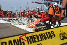 EVAKUASI PUING LION AIR JT 610 Page 1 Small