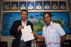 Silaturahmi Perum LKBN Antara Biro NTB dengan Gubernur NTB Page 2 Small