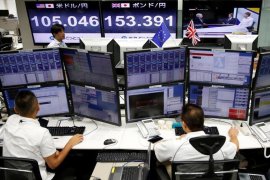 Dolar AS diperdagangkan di paruh bawah 112 yen