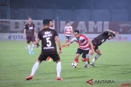 PSM siap turunkan Hasyim Kipuw hadapi tuan rumah Persebaya