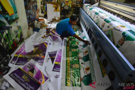 Omzet Percetakan Alat Peraga Kampanye