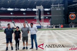 Jelang konser Guns N' Roses, rumput stadion GBK ditutup