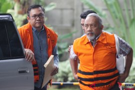 Hukum, OTT KPK di Sumut hingga putusan MK memisahkan pemilu