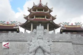 Melirik megahnya Vihara terbesar Se-Asia Tenggara di Kepri