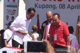 Presiden Jokowi saat kampanye akbar Pilpres di Kupang Page 1 Small