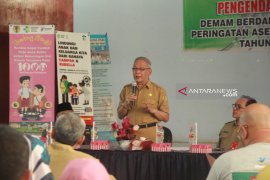 Bupati HST buka pertemuan advokasi pengendalian DBD