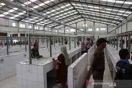 Pemkab HSS sediakan 196 lapak gratis untuk pemindahan pedagang ikan dan pangan