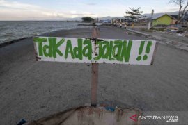 Jalan Pantai Teluk Palu dikembalikan fungsinya sebagai jalur logistik