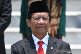 Mahfud MD berselawat bersama mahasiswa UIN Sumatera Utara
