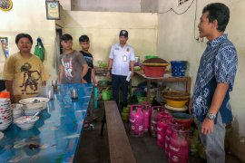 Yogyakarta mengganti puluhan tabung elpiji bersubdisi dengan bright gas