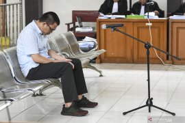 Sidang Tuntutan Penyuap Bupati Muara Enim Page 7 Small