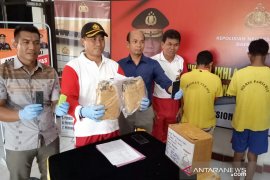 Dapat perintah dari dalam Lapas, kurir narkoba siap kirim ganja melalui jasa pengiriman
