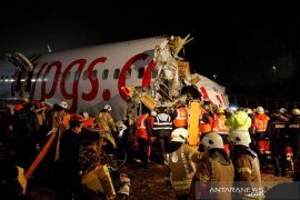 Kecelakaan  pesawat Pegasus Airlines di Turki Page 1 Small