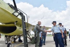 KSAU Tinjau Hasil Upgrade Pesawat F-16 Page 1 Small