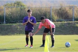 Punggawa Timnas U-19 itu menru cara berlatih pemain luar negeri