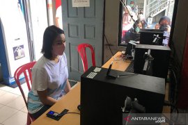 Sidang perdana Lucinta Luna terkait kasus narkoba