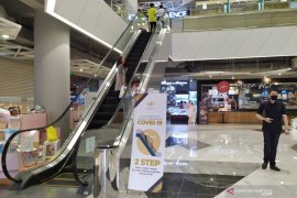 Heboh di Mal Kings Bandung, polisi evakuasi wanita terjatuh dari lantai 11