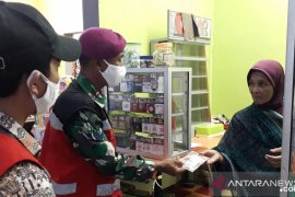 Pembagian masker buat pedagang oleh PT Hutama Karya Page 2 Small