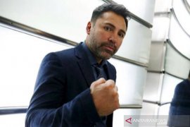 De La Hoya akan kembali ke ring pada Juli