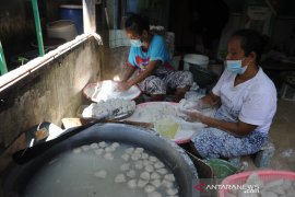 Kawasan Kampung Kuliner Pempek Tanggo rajo Cindo  Page 2 Small